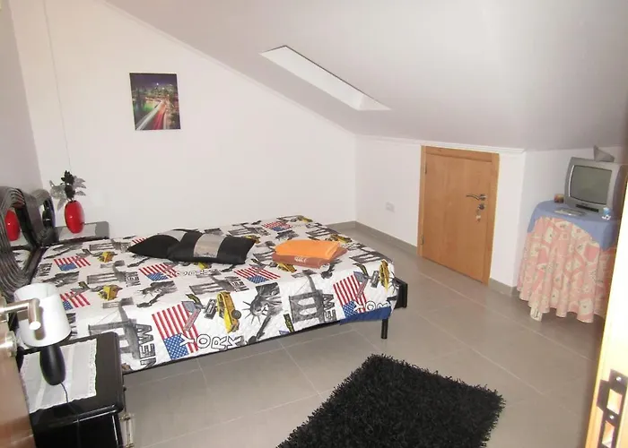 Aguas Furtadas Mario Fanha Apartament *